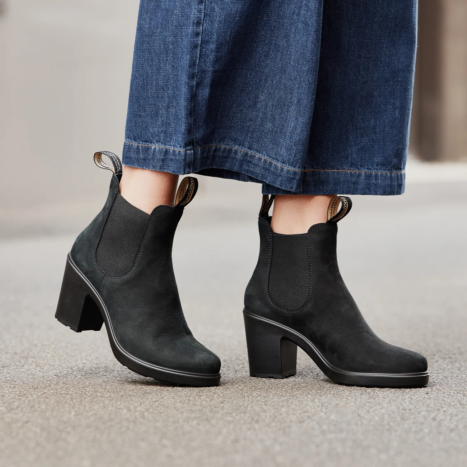 Blundstone 2460 - Women's Series High Heel Black Nubuck - Image 5